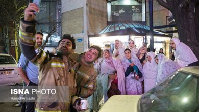 تصاویری دیدنی از مراسم قاشق‌ زنی شب چهارشنبه سوری در تهران – ایران فور فان