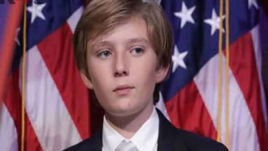 چهره جدید «بارون ترامپ» پسر ملانیا ترامپ در تشیع جنازه همسر سابق پدرش – ایران فور فان