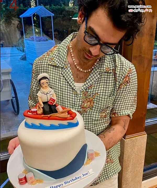 کیک تولد جو جوناس