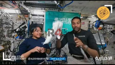 نحوه جالب نماز خواندن دو فضانورد عربستانی در فضا + فیلم  –   ایران فورفان