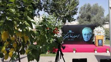 مراسم خاکسپاری احمدرضا احمدی با حضور هنرمندان –   ایران فورفان