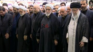 ببینید | لحظه اقامه نماز رهبری بر پیکر رئیس جمهور و همراهان ایشان –   ایران فورفان