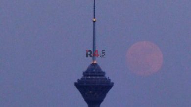 تصاویر حیرت انگیز از لحظه طلوع ماه کامل از بالای برج میلاد + فیلم –   ایران فورفان